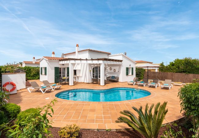 Villa en Alaior - Villa Sara by Escape Home