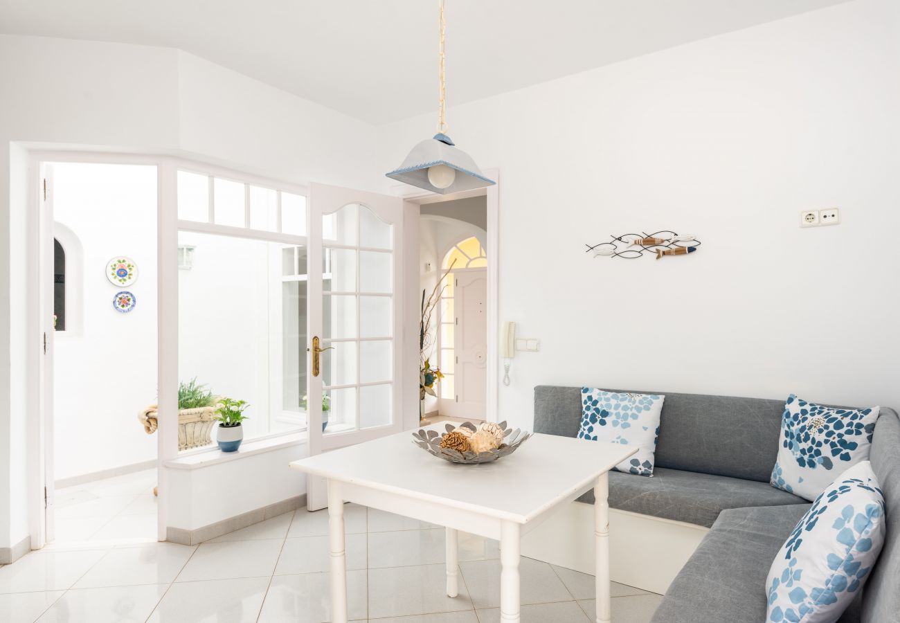 Villa en Cala Blanca - Villa Moll Moll by Escape Home