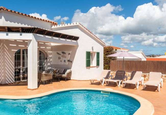 Villa en Calan Porter - Villa Rouss by Escape Home