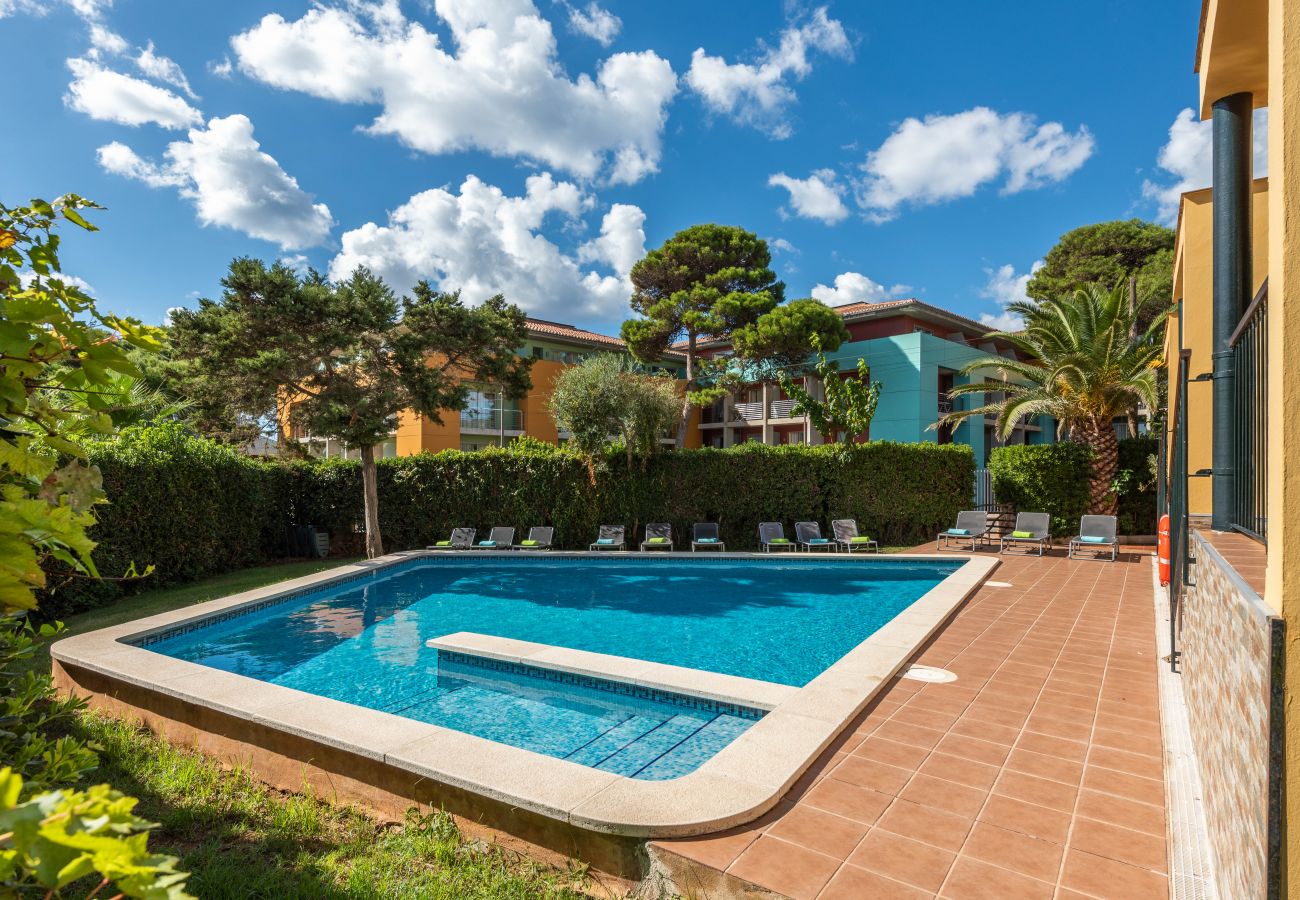 Apartamentos Punta Prima By EscapeHome, Piscina jardín Piscina jardín