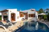 Villa en Cala Blanca - Villa Thea by Escape Home