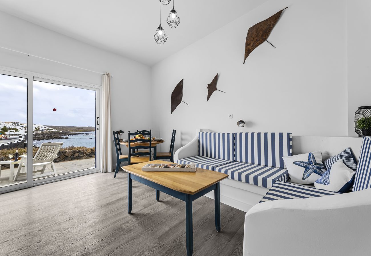 Apartamento en Haría - Casa Azul by Escape Home (Cueva Azul) Apartamento en Haría - Casa Azul by Escape Home (Cueva Azul)