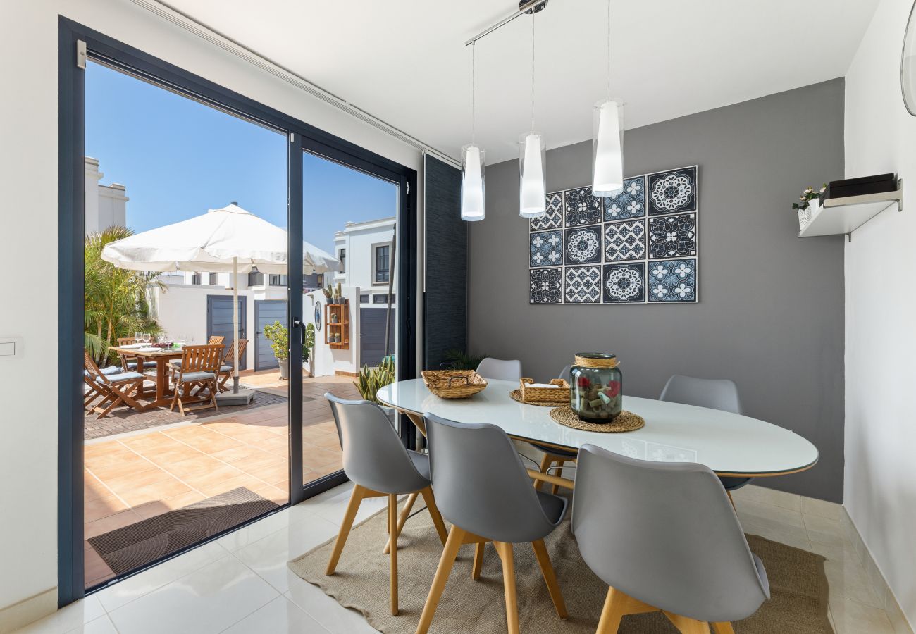 Villa en Playa Blanca - Casa Clara by  Escapehome Villa en Playa Blanca - Casa Clara by  Escapehome