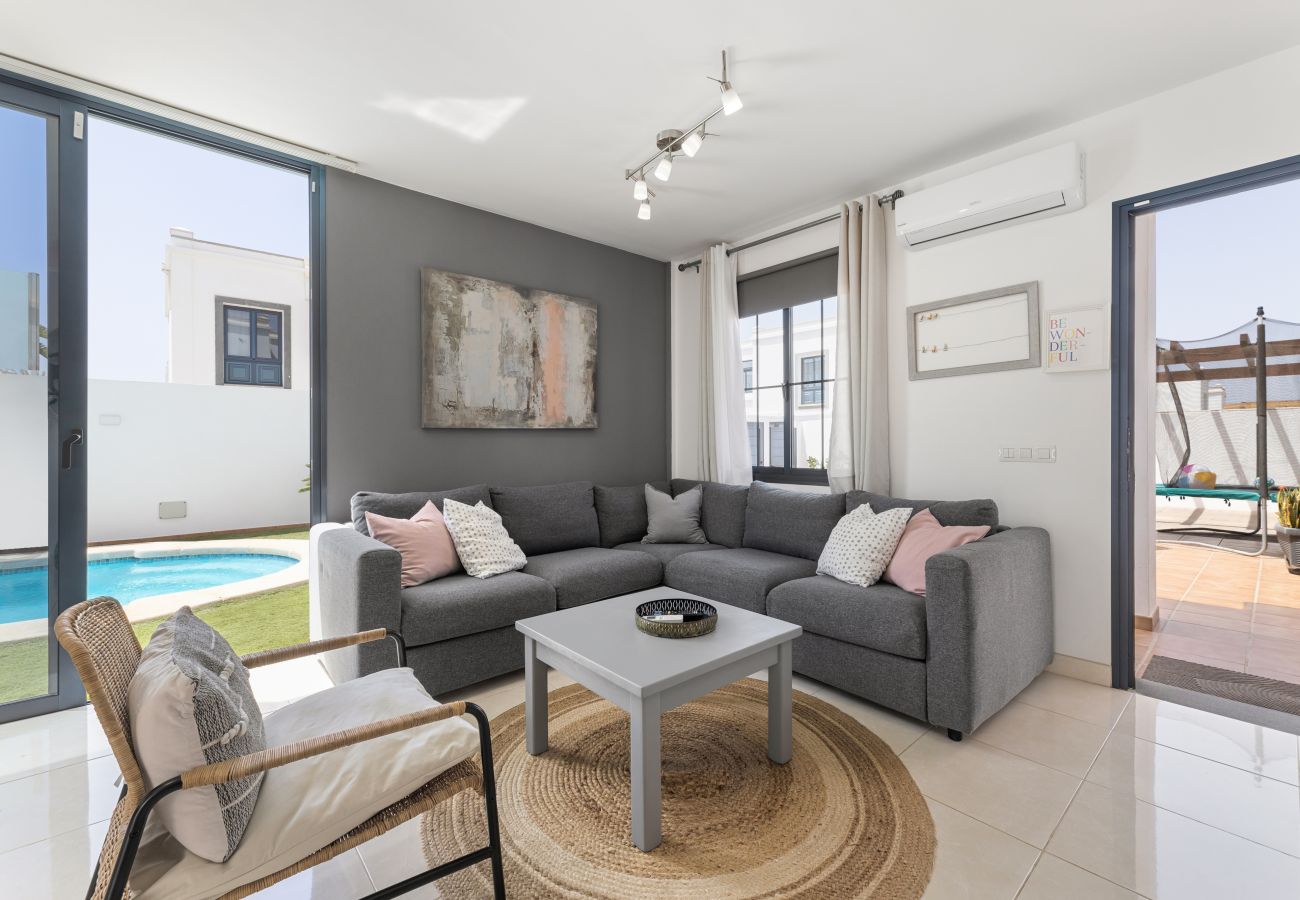Villa en Playa Blanca - Casa Clara by  Escapehome Villa en Playa Blanca - Casa Clara by  Escapehome