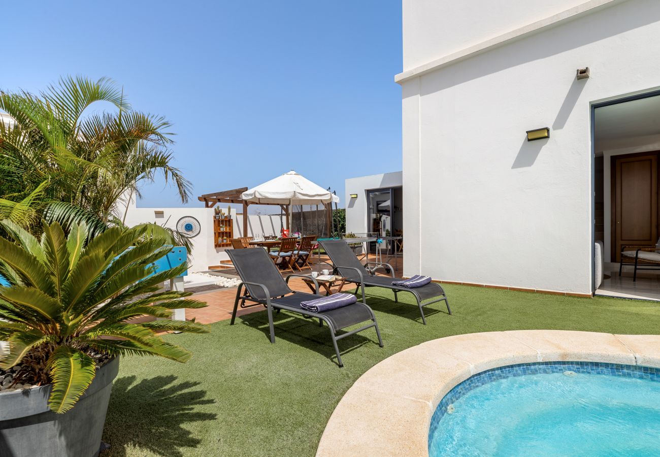 Villa en Playa Blanca - Casa Clara by  Escapehome Villa en Playa Blanca - Casa Clara by  Escapehome
