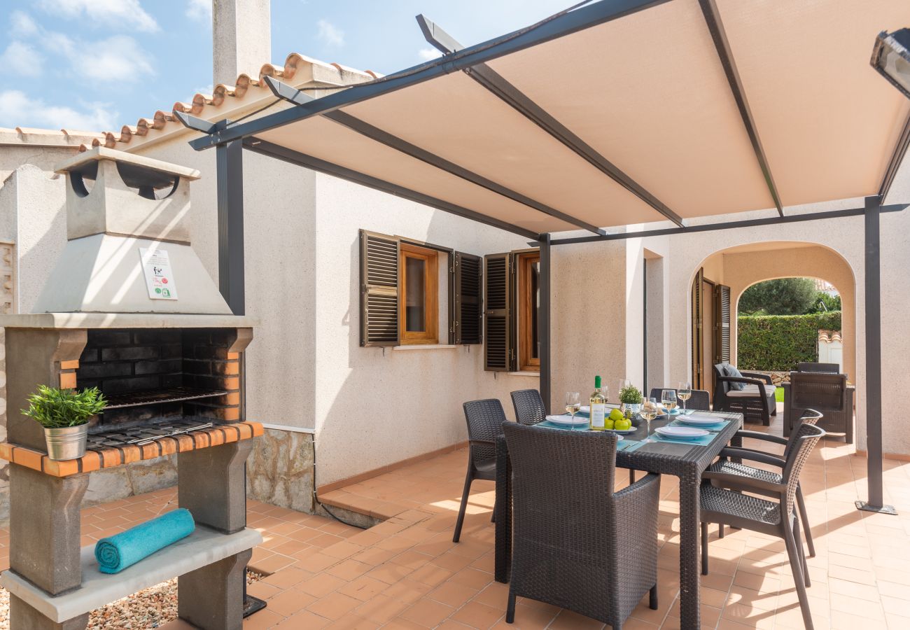 Villa en Torre Solí Nou - Villa Conchita by Escape Home