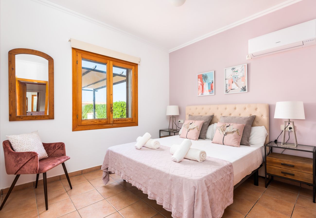 Villa en Torre Solí Nou - Villa Nicolas by Escape Home