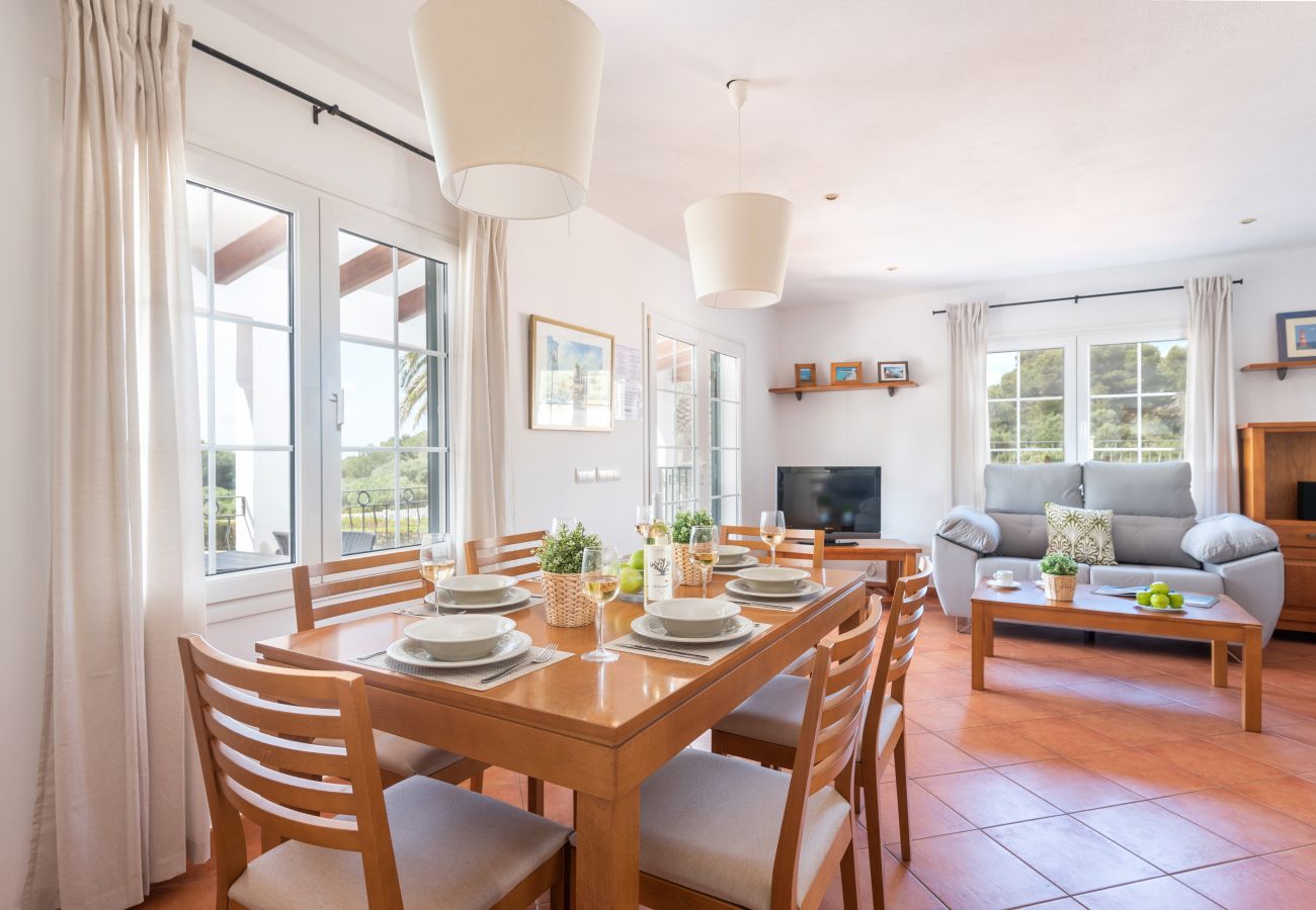 Villa en Binibequer - Villa Maite by Escape Home