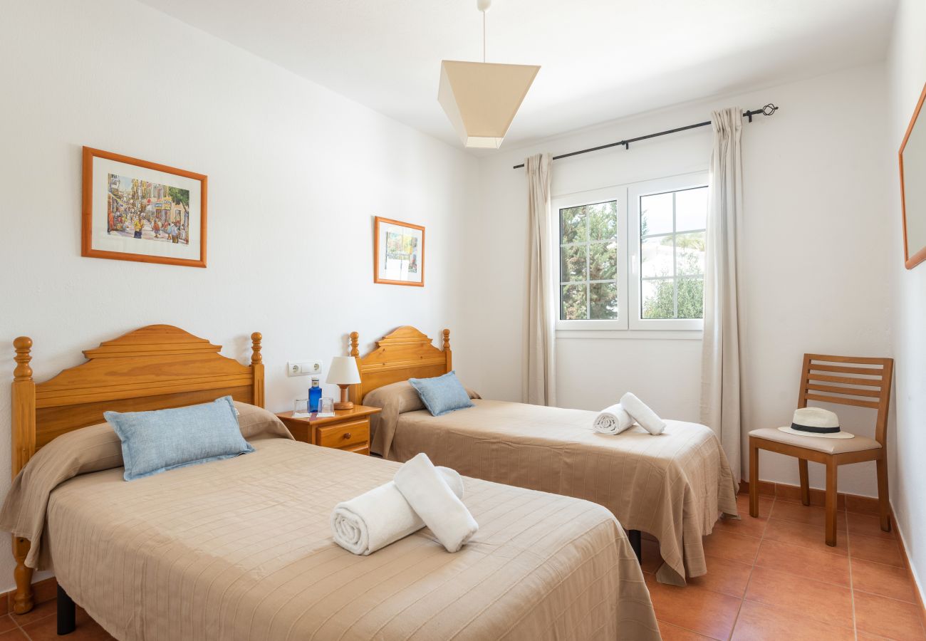 Villa en Binibequer - Villa Maite by Escape Home