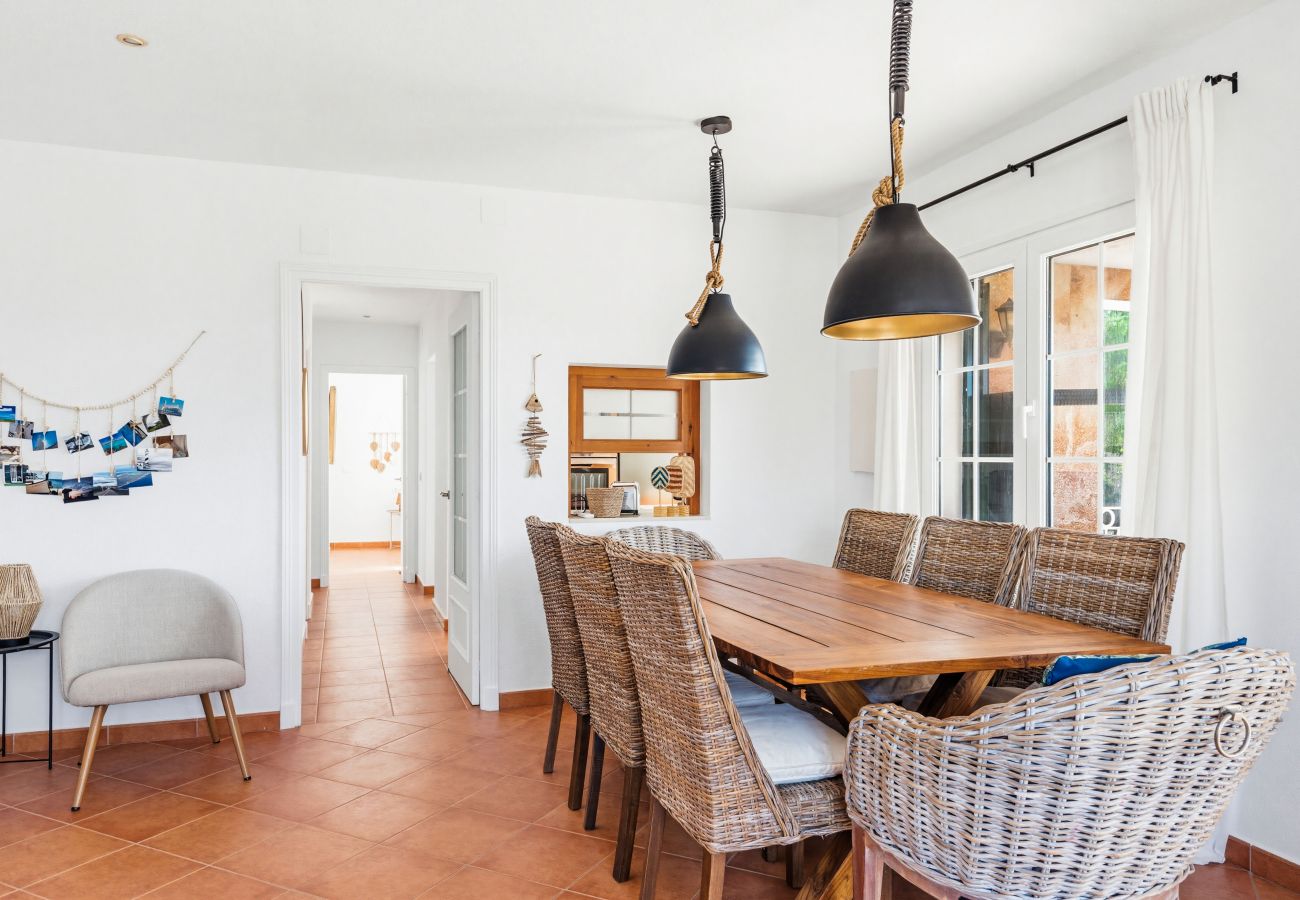 Villa en Binibequer - Villa Maite by Escape Home