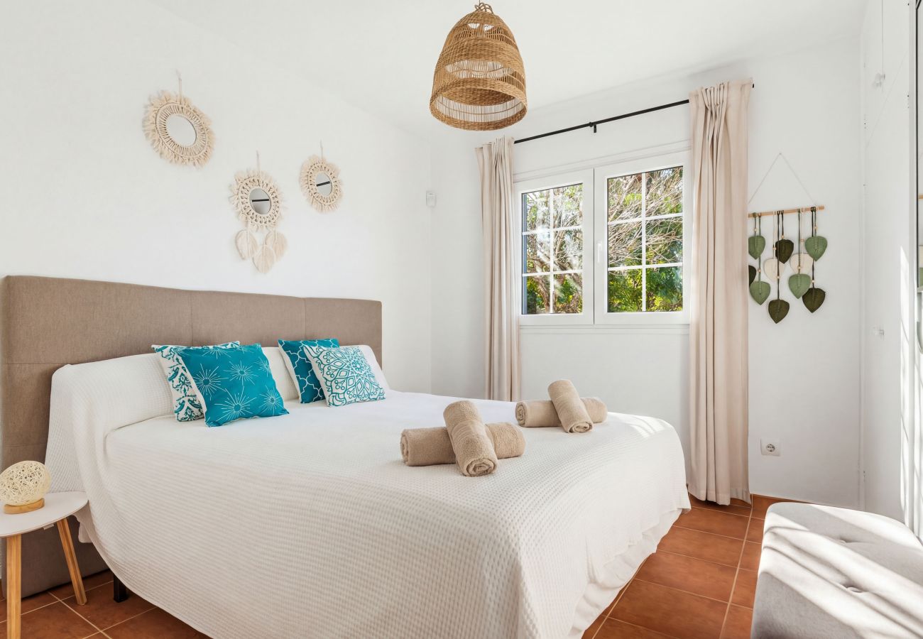 Villa en Binibequer - Villa Maite by Escape Home