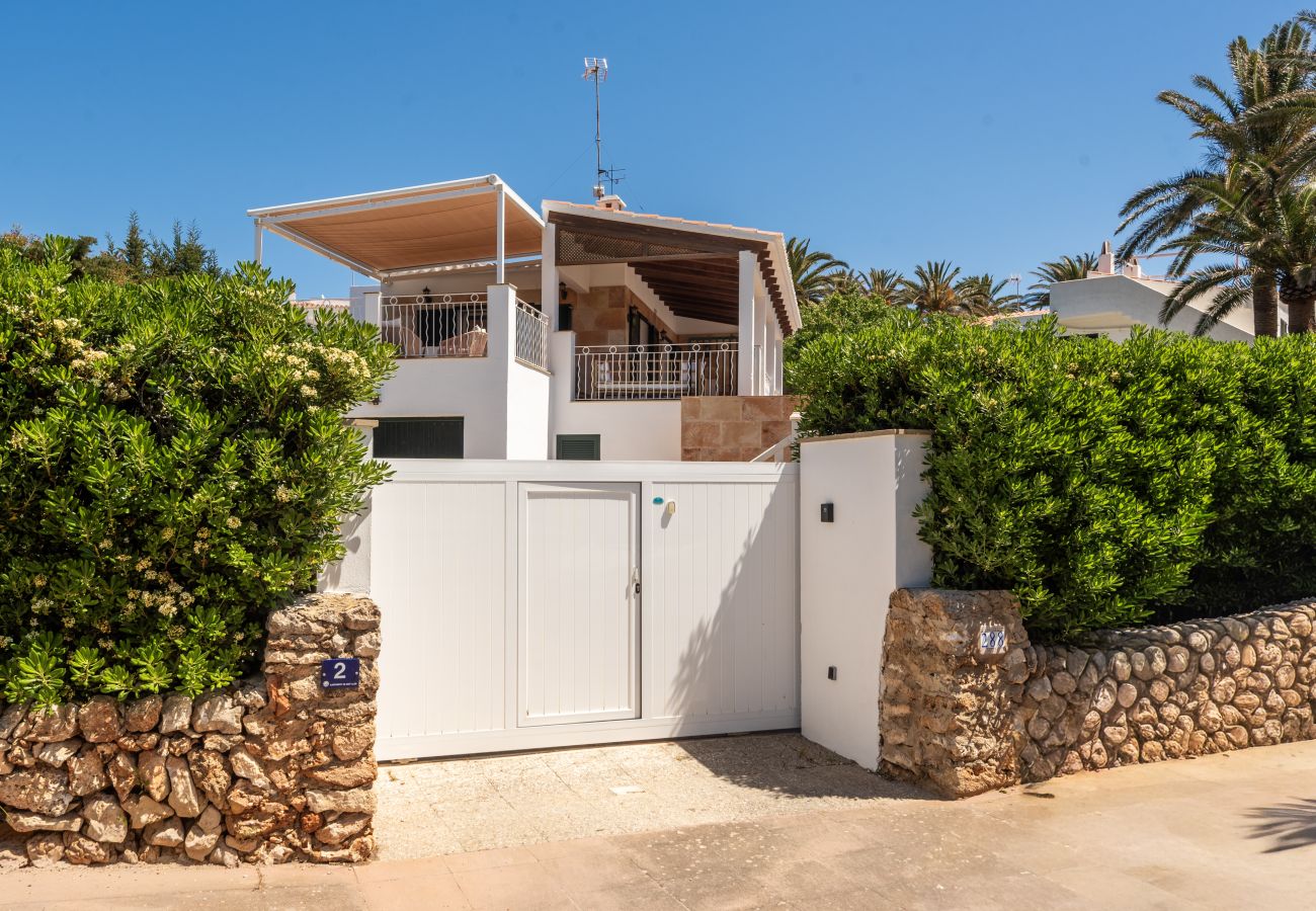 Villa en Binibequer - Villa Maite by Escape Home
