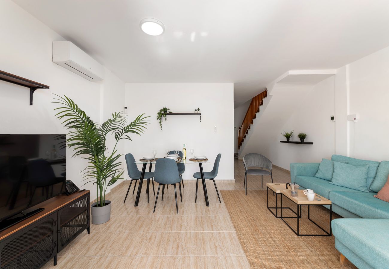 Villa en Puerto del Carmen -  Arpon Santa Rosa 1 by Escape Home 