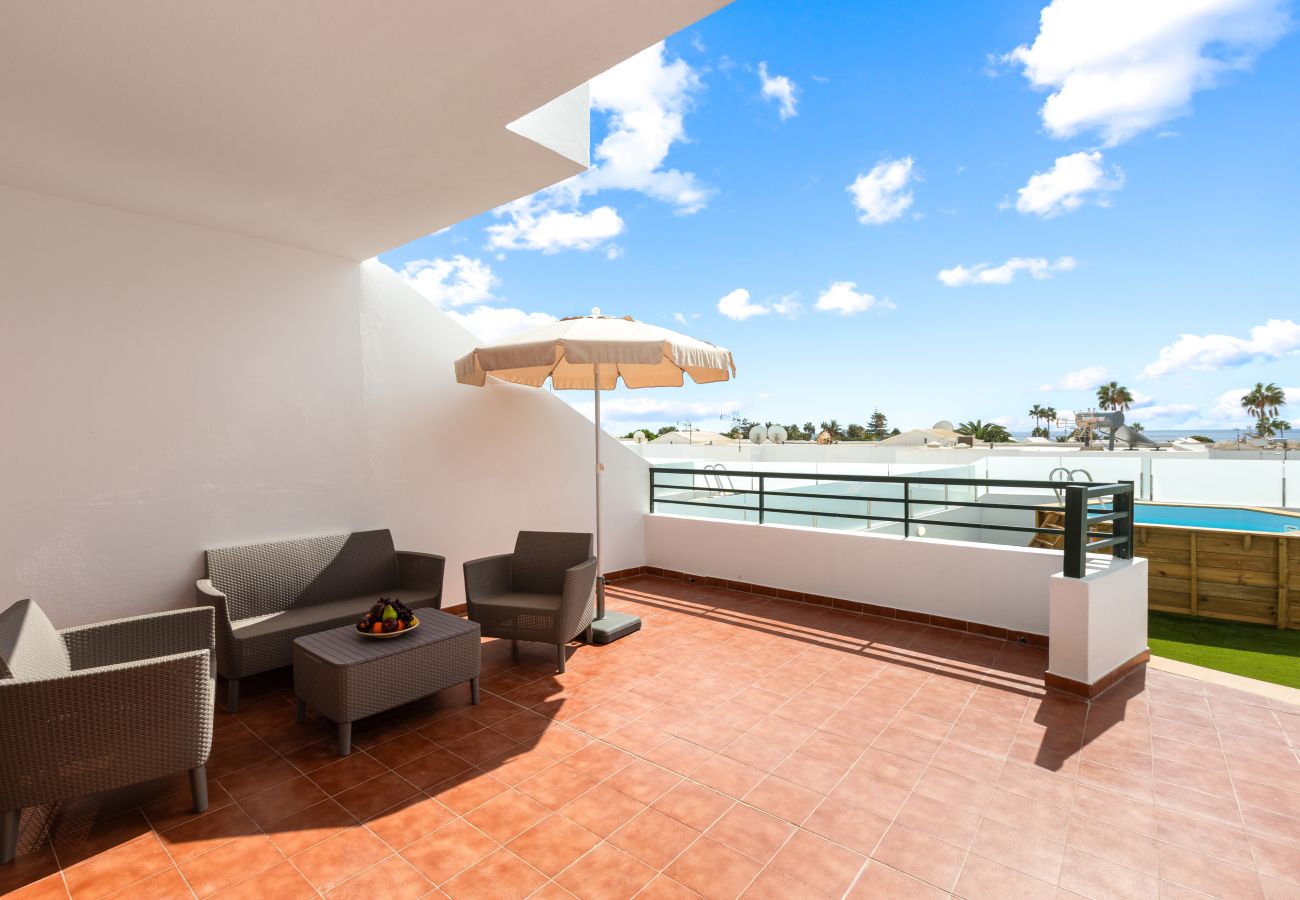 Villa en Puerto del Carmen - Arpon Santa Rosa 4 by Escape Home 