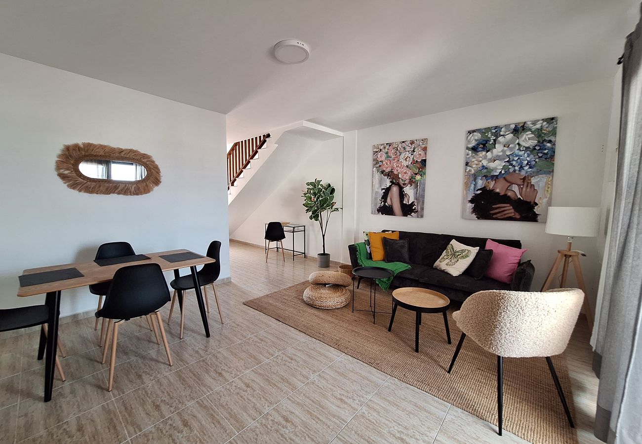 Villa en Puerto del Carmen - Arpon Santa Rosa 6 by Escape Home 