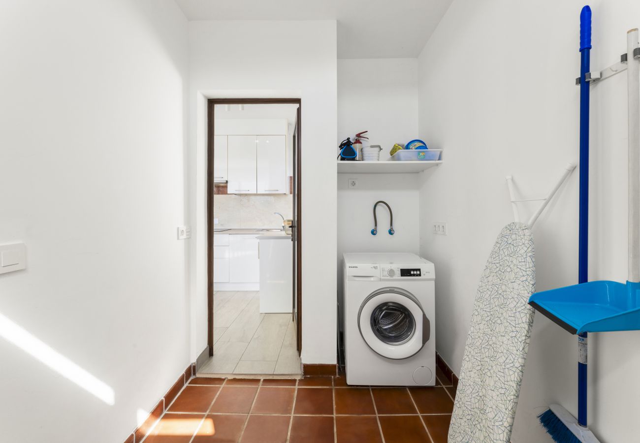 Villa en Playa Blanca - Sea Breeze Callao by Escape Home