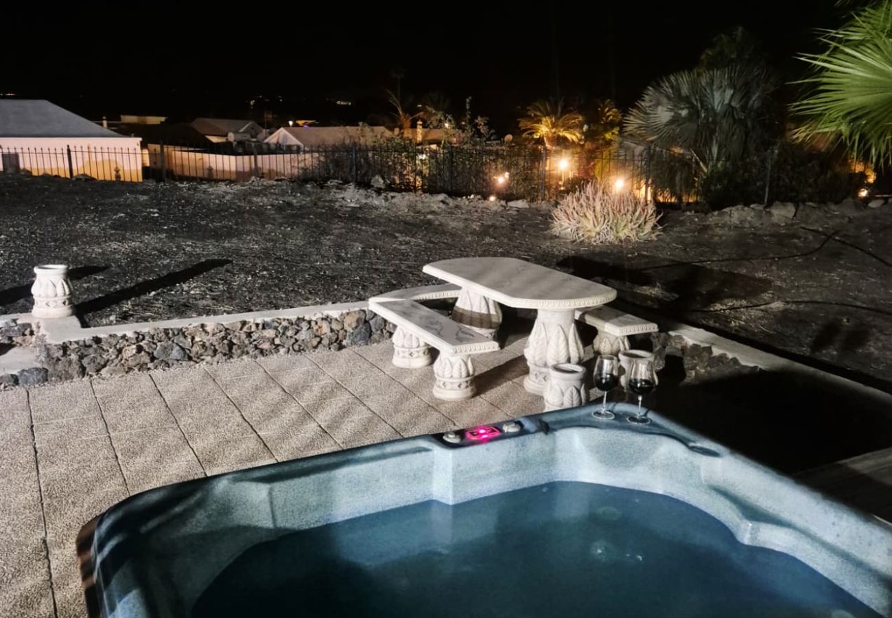 Villa en Puerto del Carmen - Casa Anabella by Escape Home