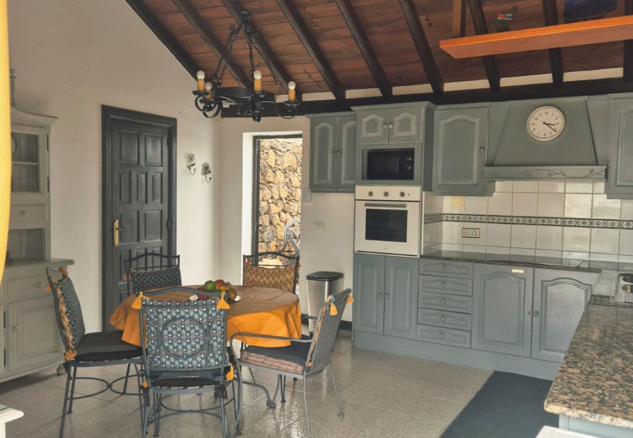 Villa en Puerto del Carmen - Casa Anabella by Escape Home