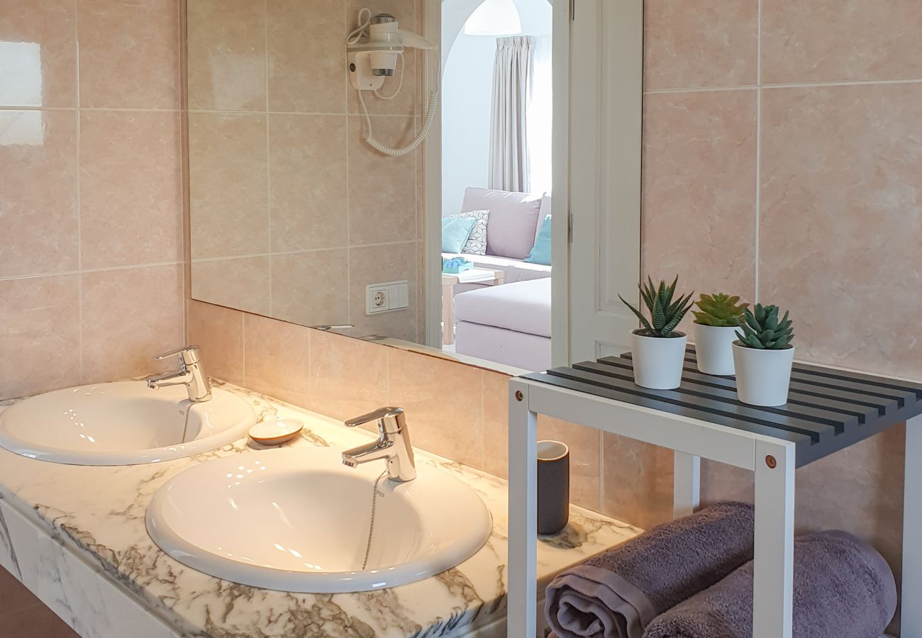 Bungalow en Puerto del Carmen - Casa Orzola-N5 by Escape Home 