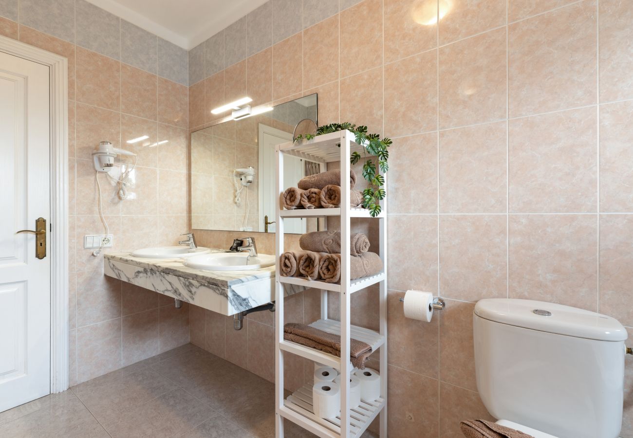 Bungalow en Puerto del Carmen - Casa la Geria - 3 (2) by Escape Home 