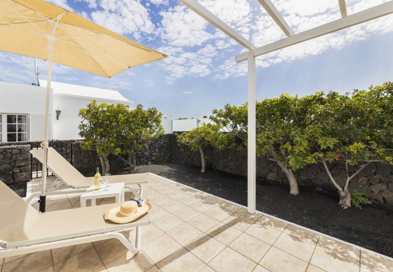 Bungalow en Puerto del Carmen - Casa la Geria - 3 (2) by Escape Home 