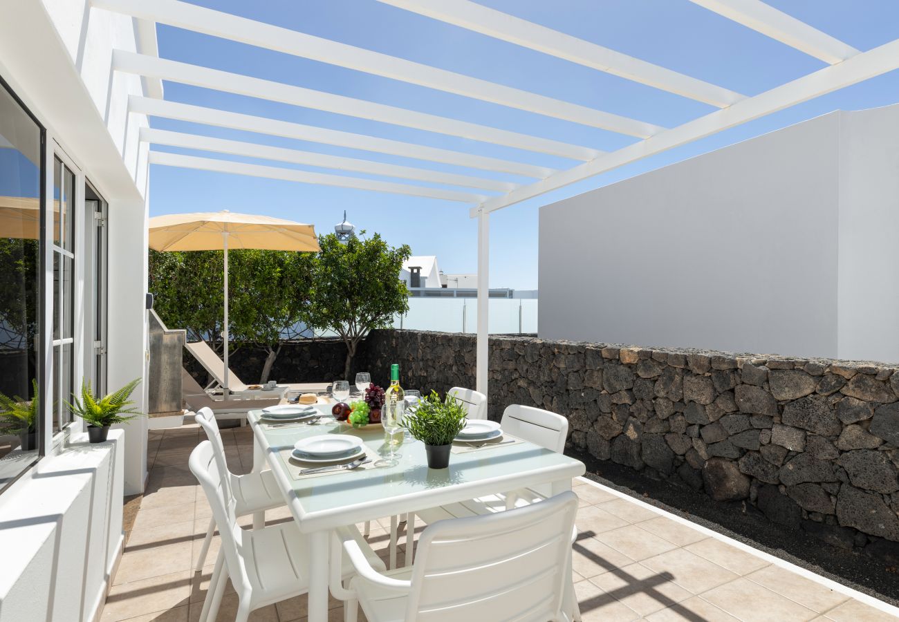 Bungalow en Puerto del Carmen - Casa Lago Verde - 2B (2) by Escape Home 