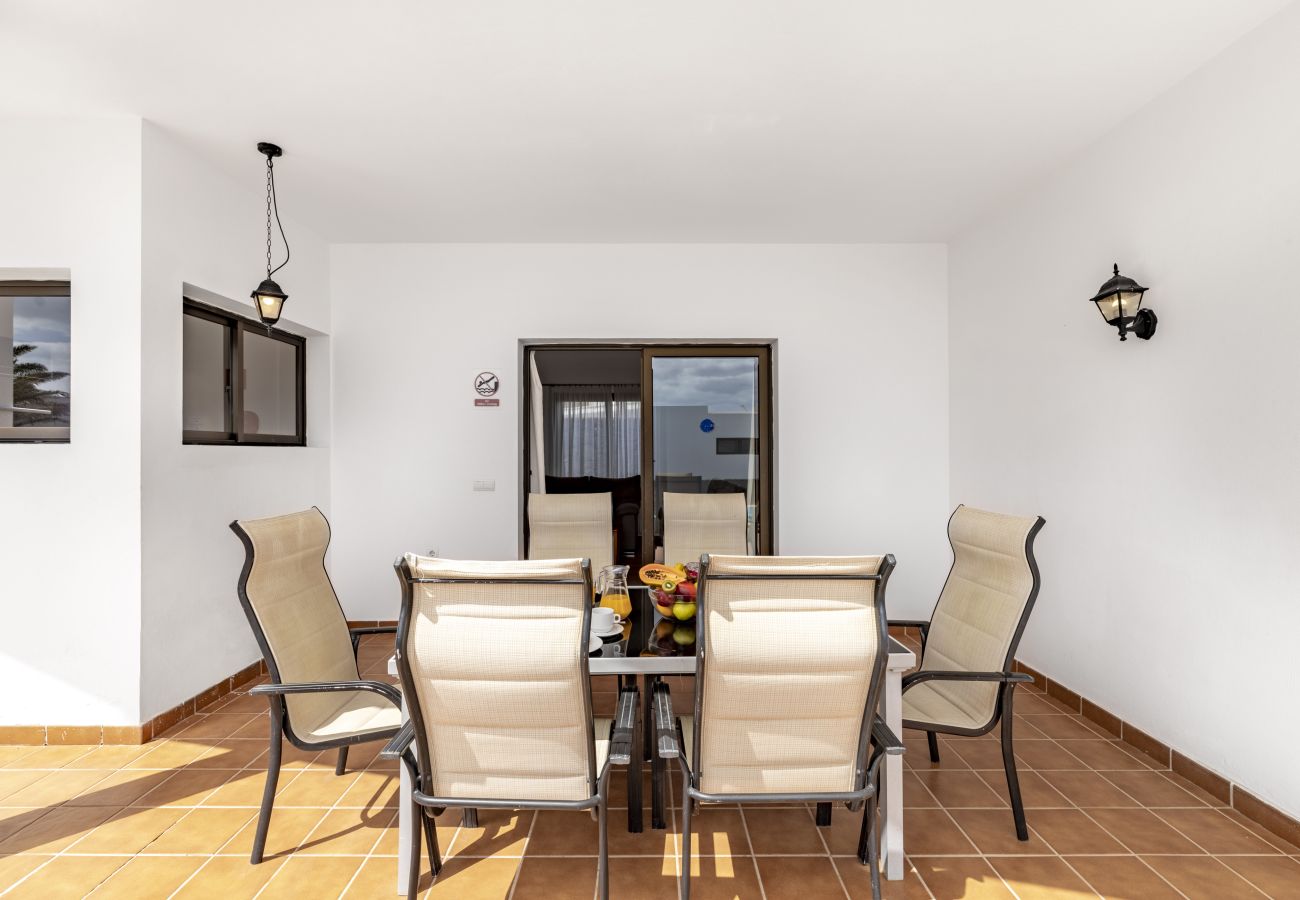 Villa en Playa Blanca - Villa Noa by Escape Home 