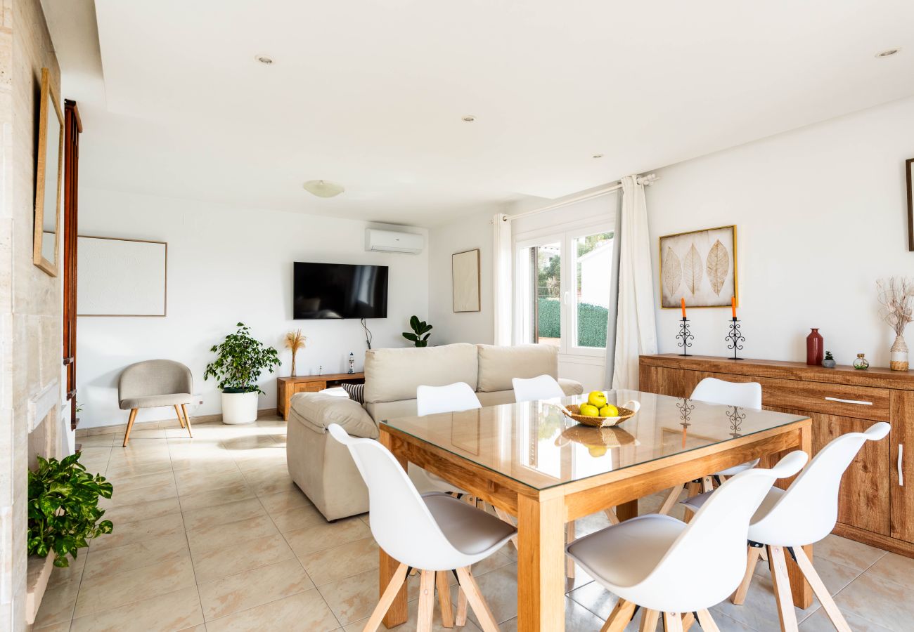 Villa en Torre Solí Nou - Villa Dolfins by Escape Home