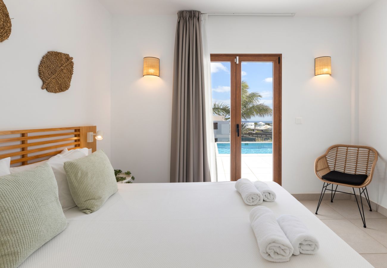 Villa en Playa Blanca - Villa Los Altos Nisa 3B by Escape Home