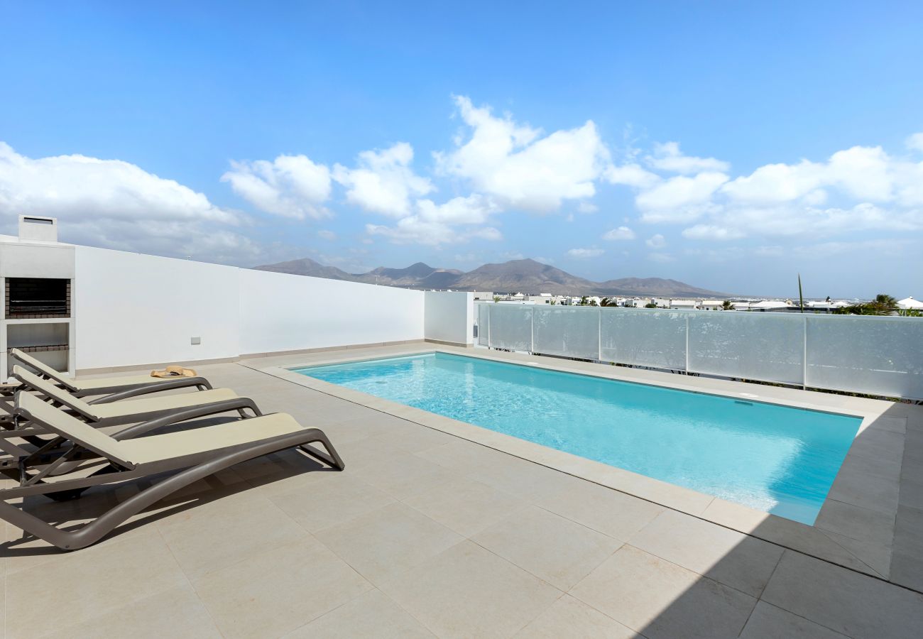 Villa en Playa Blanca - Villa Los Altos Alene 10B by Escape Home