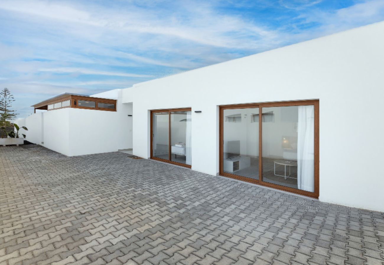 Villa en Playa Blanca - Villa Los Altos Aloe 7B by Escape Home