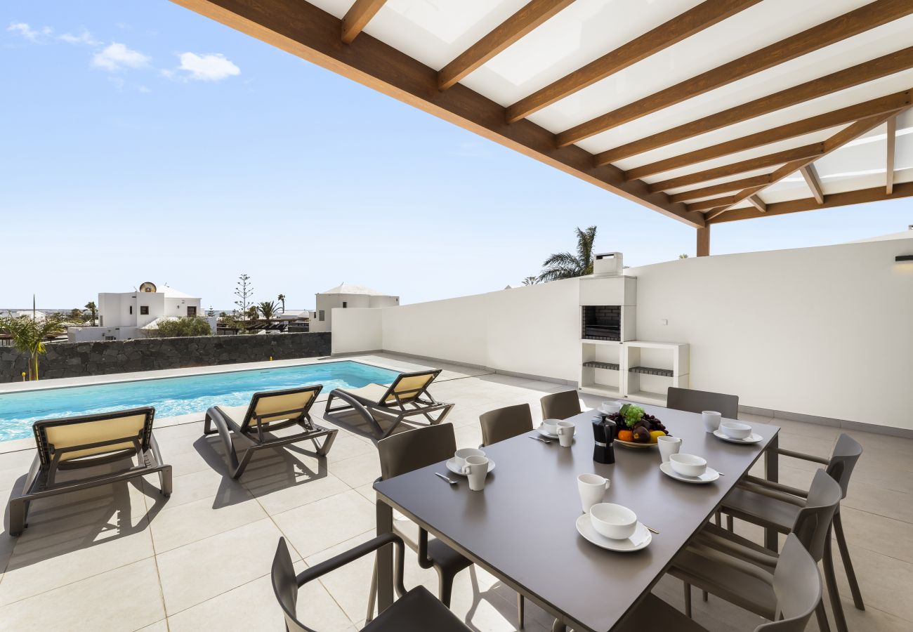 Villa en Playa Blanca - Villa Los Altos Aloe 7B by Escape Home