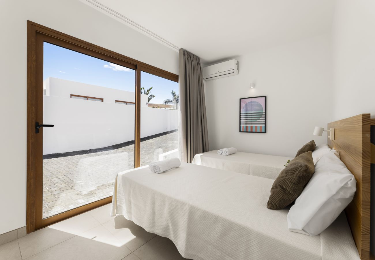 Villa en Playa Blanca - Villa Los Altos Aloe 7B by Escape Home