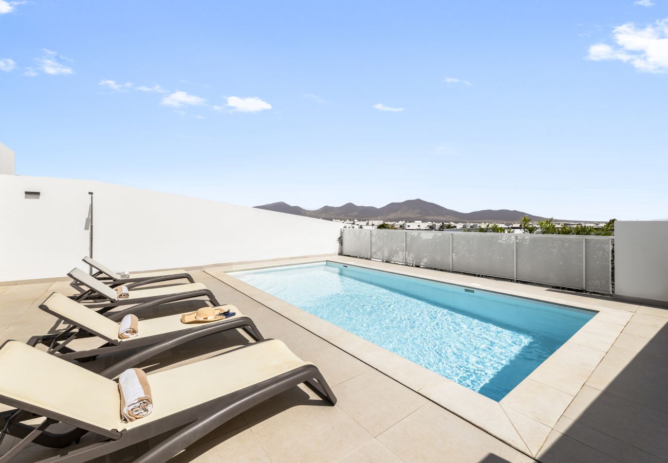 Villa en Playa Blanca - Villa Los Altos Anane 10A by Escape Home