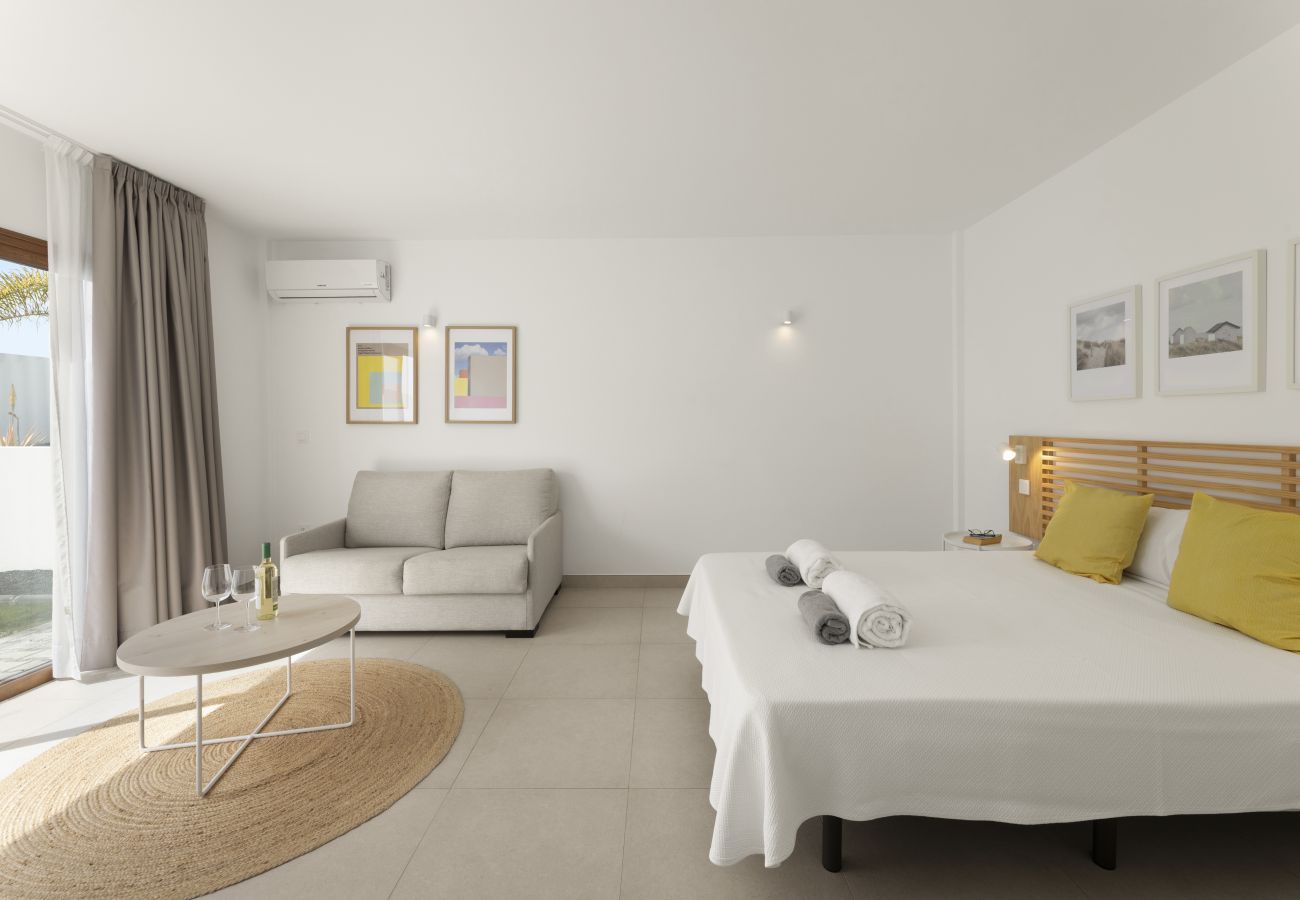 Villa en Playa Blanca - Villa Los Altos Anane 10A by Escape Home