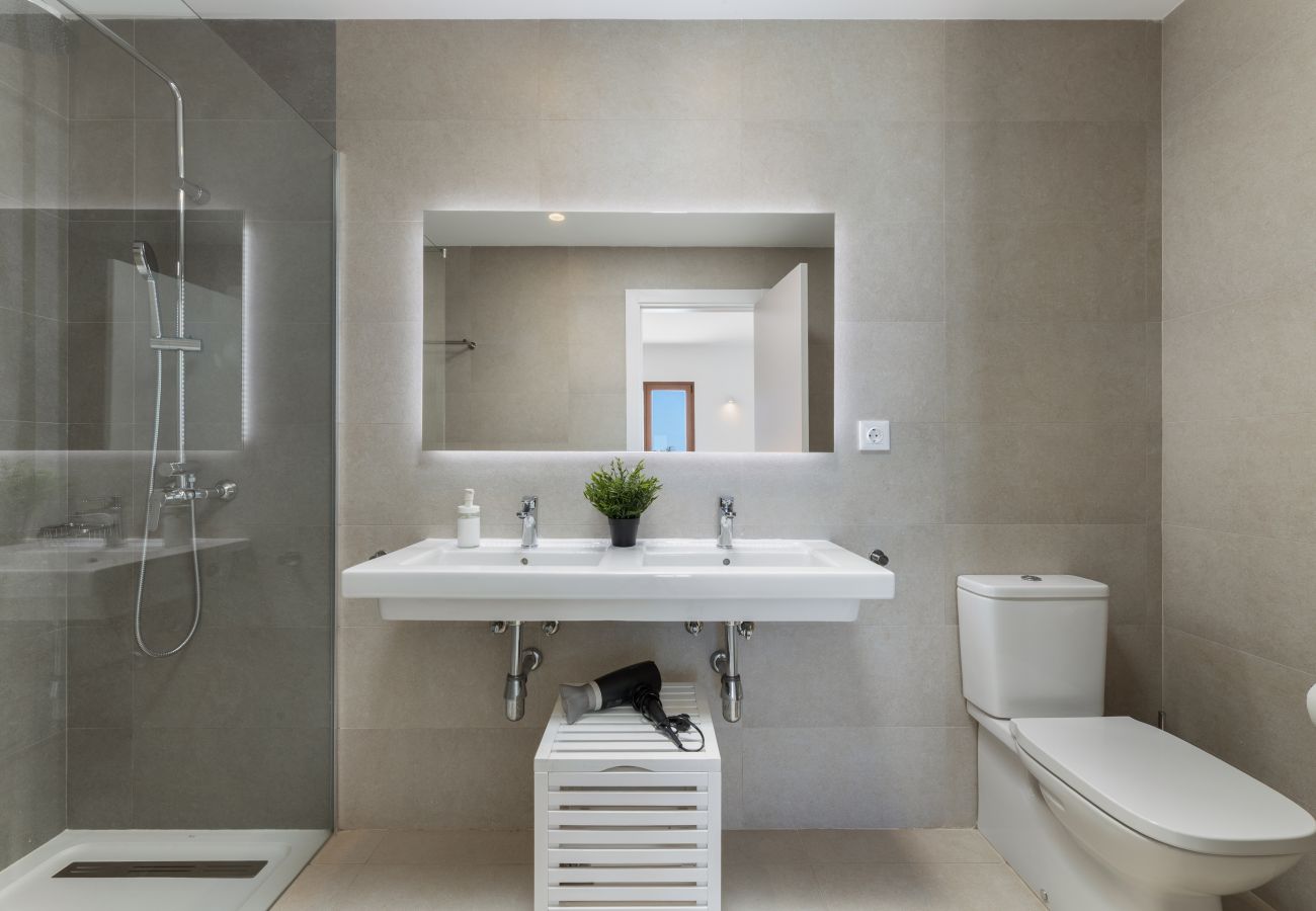 Villa en Playa Blanca -  Villa Los Altos Arbea 8B by Escape Home
