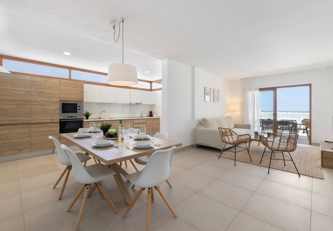 Villa en Playa Blanca -  Villa Los Altos Arbea 8B by Escape Home