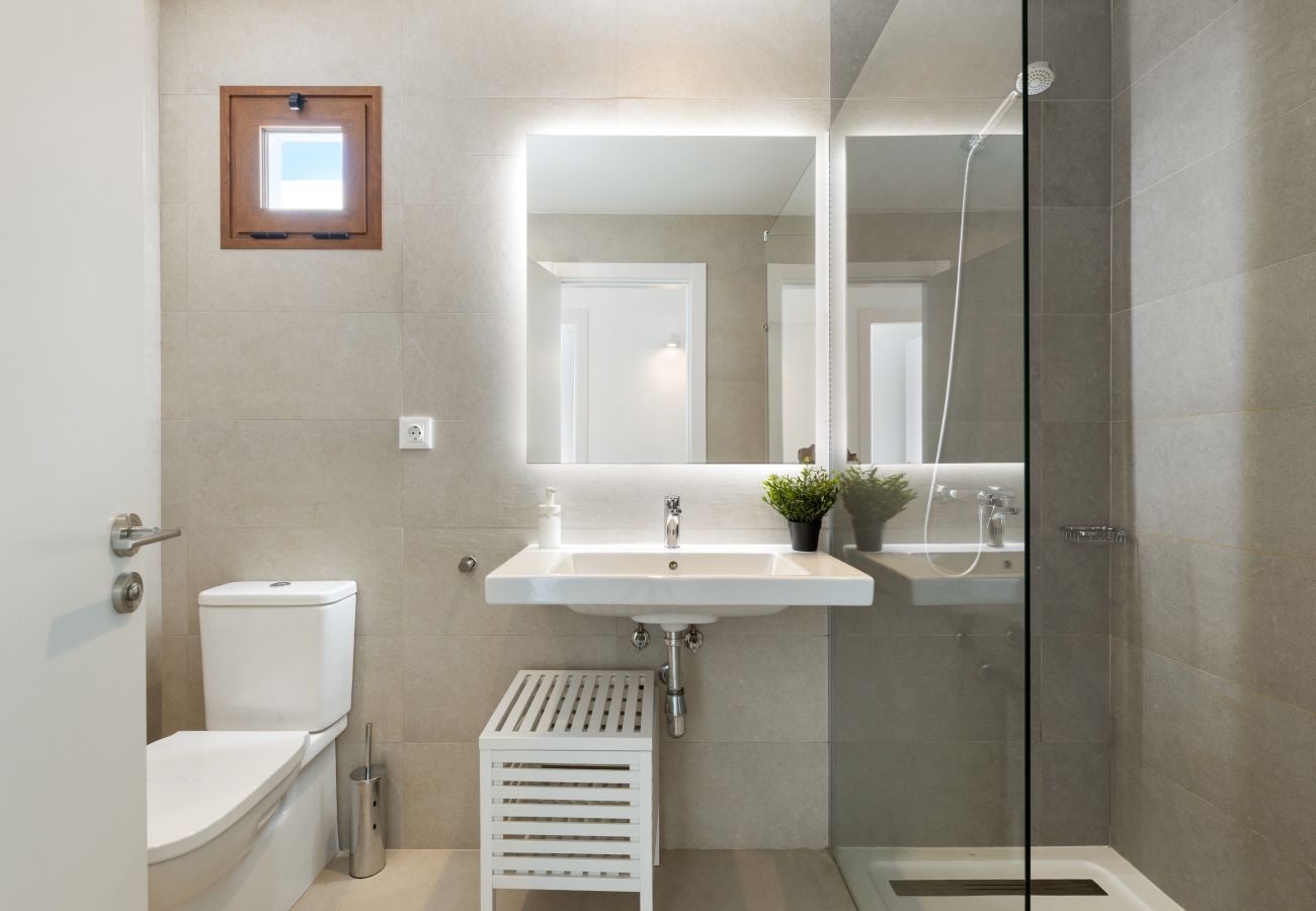 Villa en Playa Blanca -  Villa Los Altos Arbea 8B by Escape Home