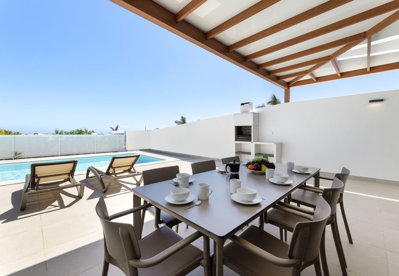 Villa en Playa Blanca - Villa Los Altos Blanca 8A by Escape Home