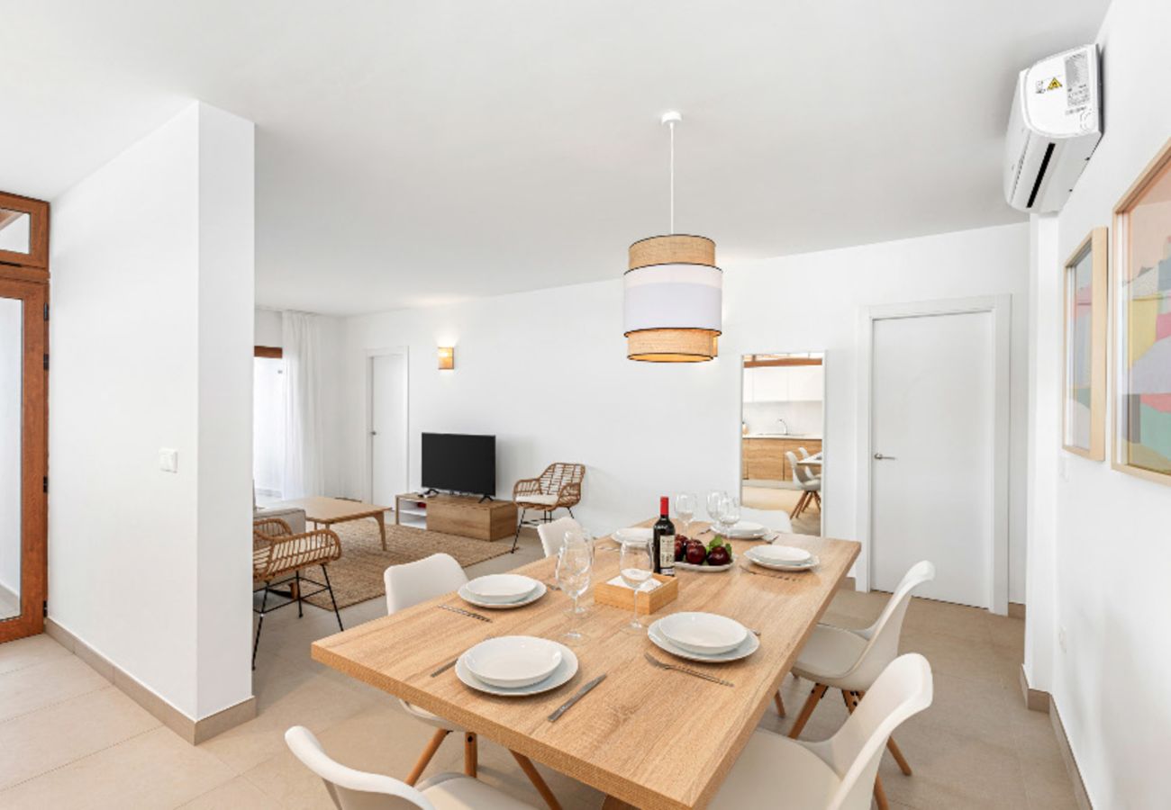 Villa en Playa Blanca - Villa Los Altos Brisa 11B by Escape Home 