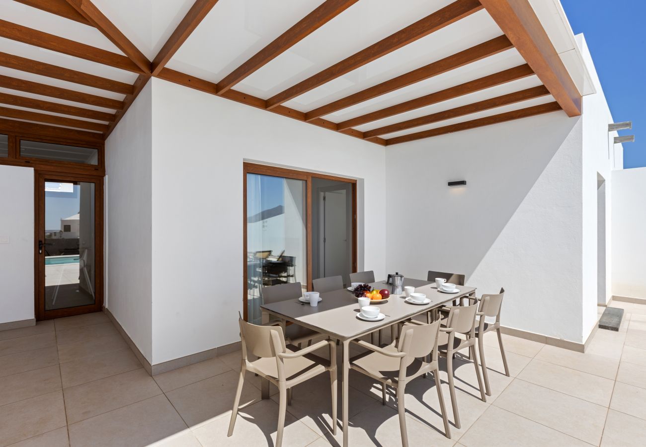 Villa en Playa Blanca - Villa Los Altos Gadea 9B by Escape Home