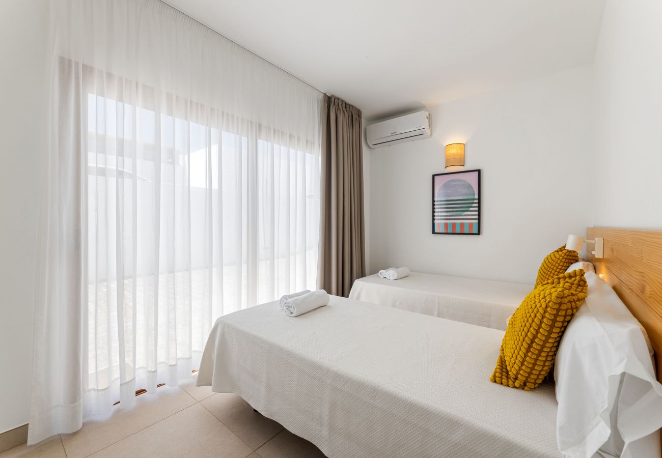 Villa en Playa Blanca - Villa Los Altos Gadea 9B by Escape Home