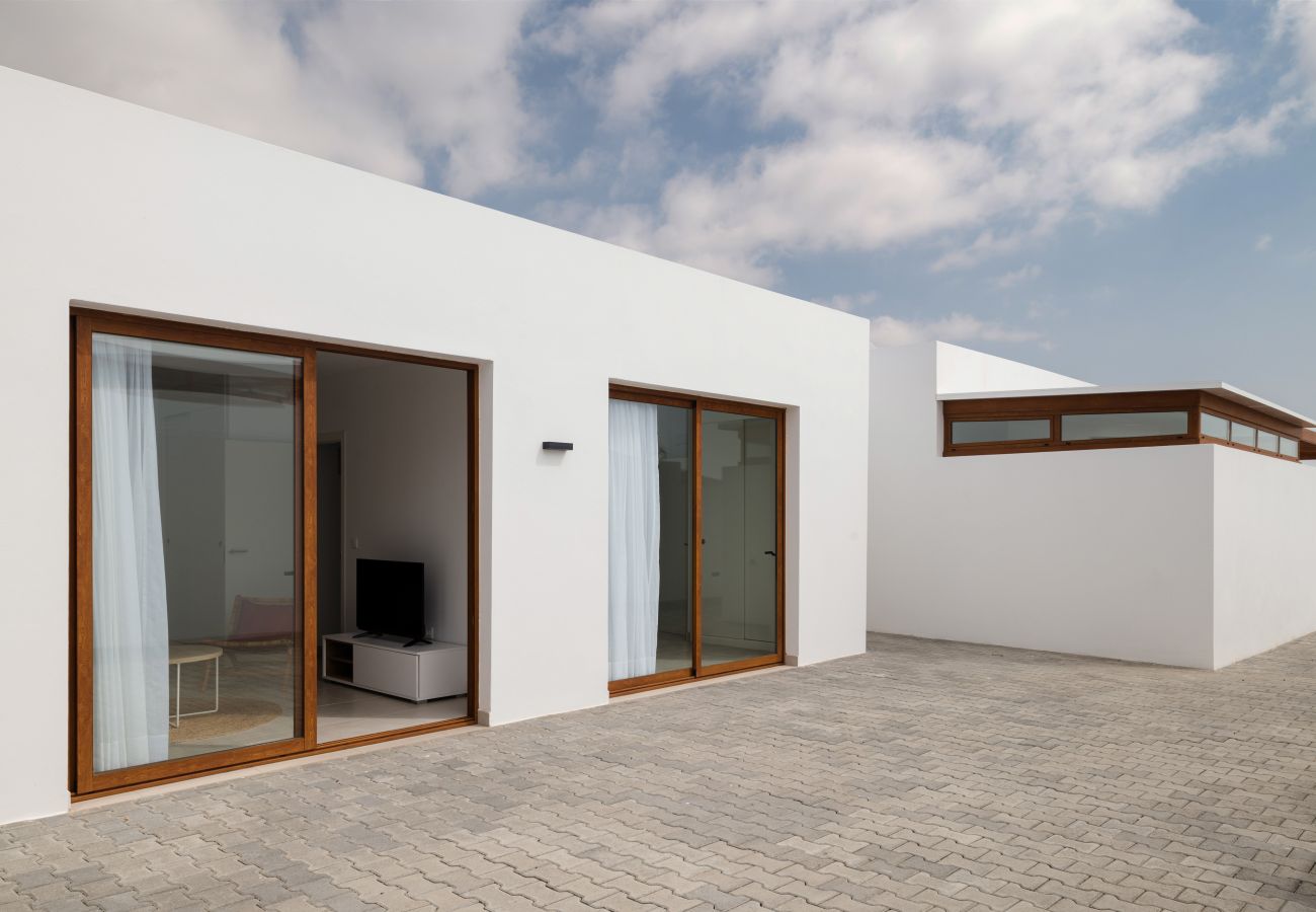 Villa en Playa Blanca - Villa Los Altos Naira 3A by Escape Home