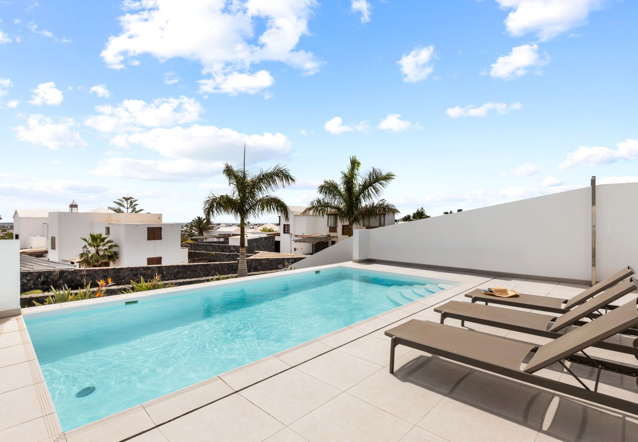Villa en Playa Blanca - Villa Los Altos Naira 3A by Escape Home