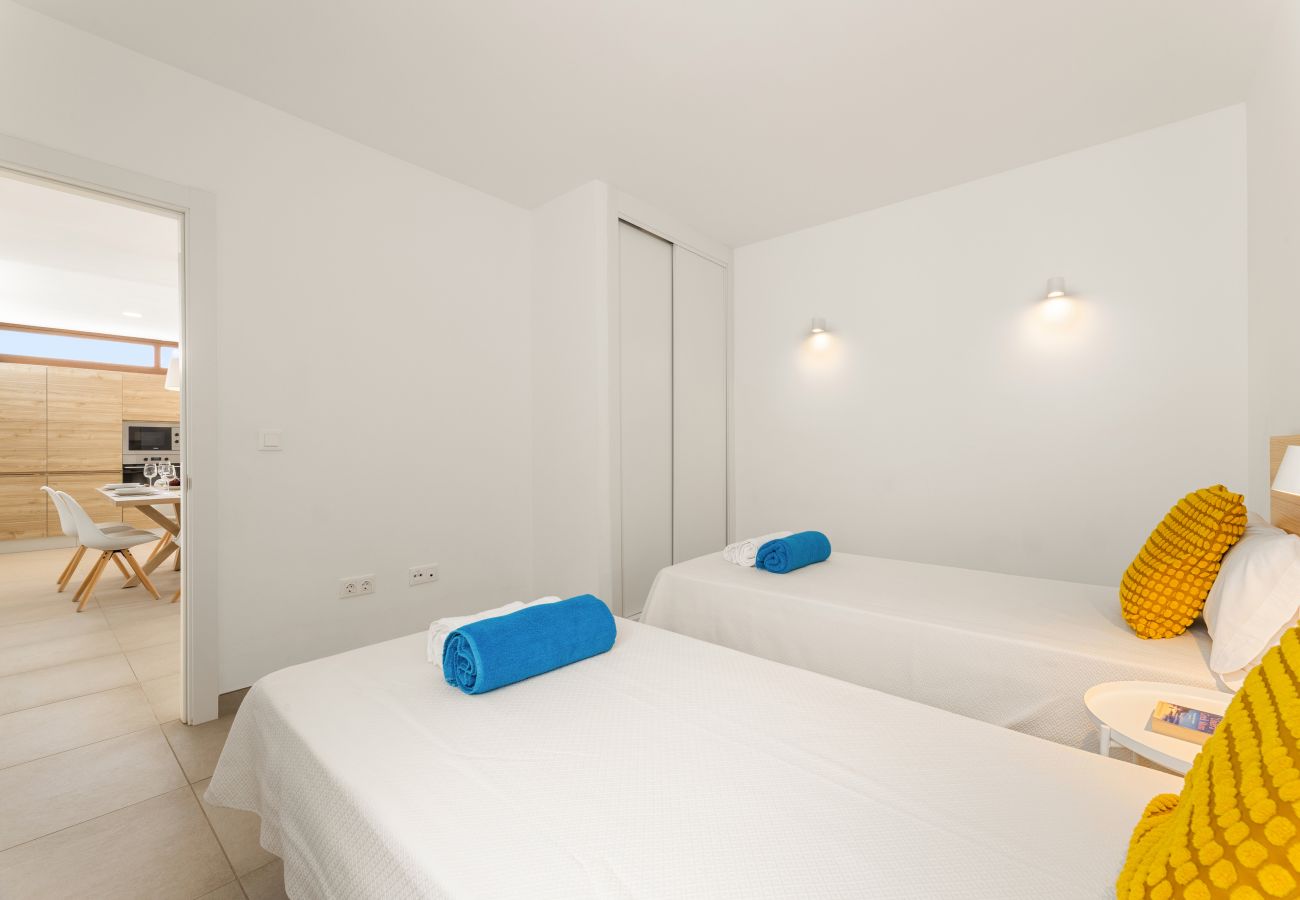 Villa en Playa Blanca - Villa Los Altos Tabaiba 7A by Escape Home