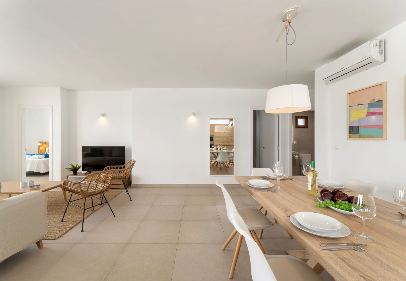 Villa en Playa Blanca - Villa Los Altos Tabaiba 7A by Escape Home