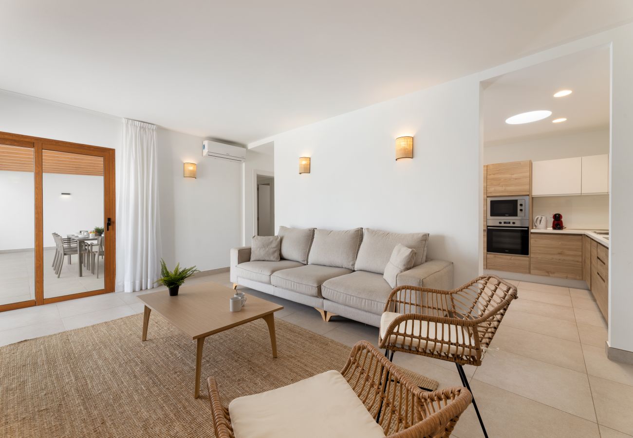 Villa en Playa Blanca - Villa Los Altos Anisa 13A by Escape Home