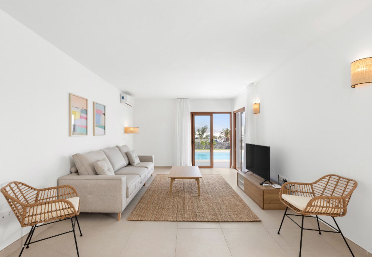 Villa en Playa Blanca - Villa Los Altos Navya 13B by Escape Home