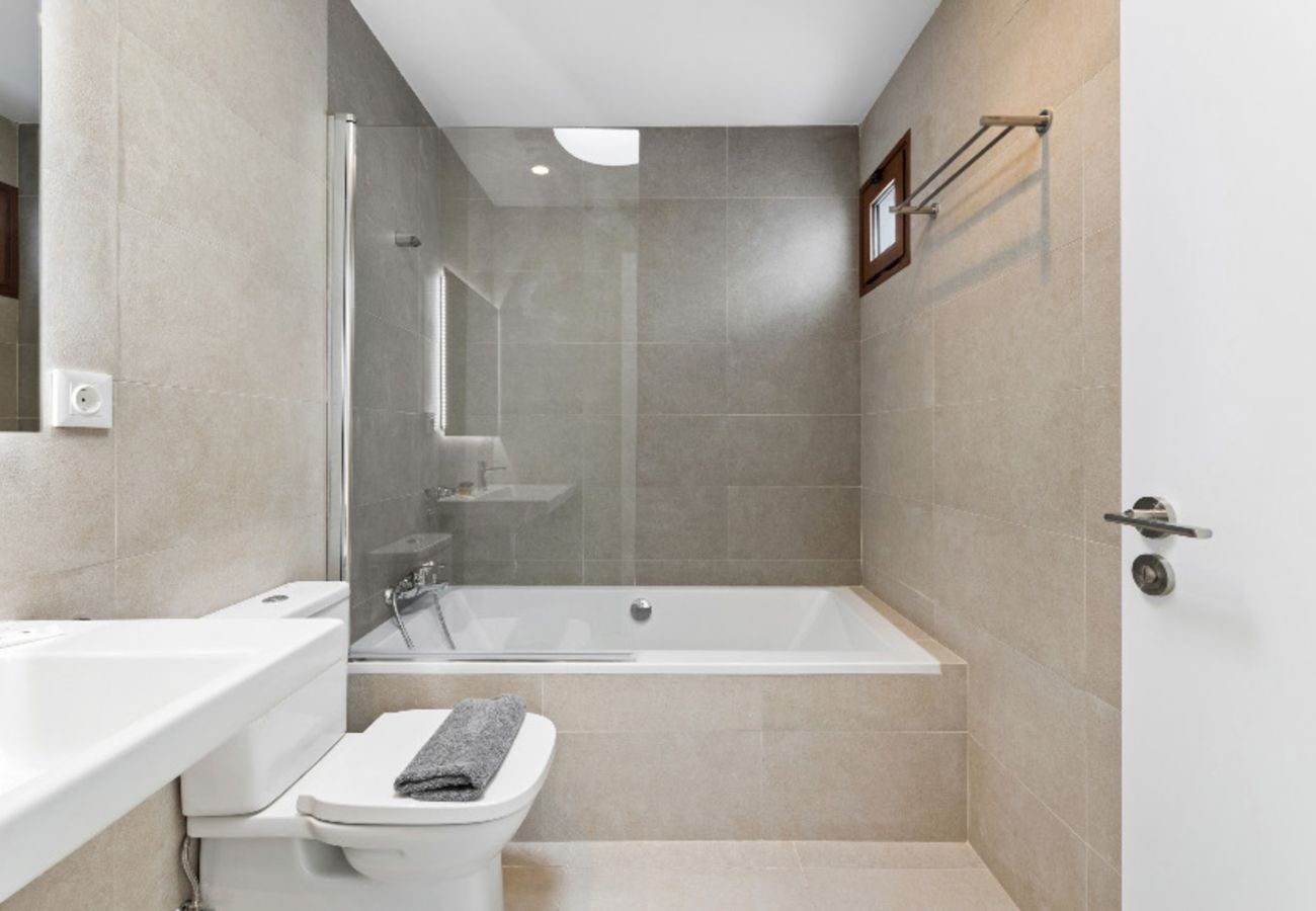 Villa en Playa Blanca - Villa Los Altos Navya 13B by Escape Home