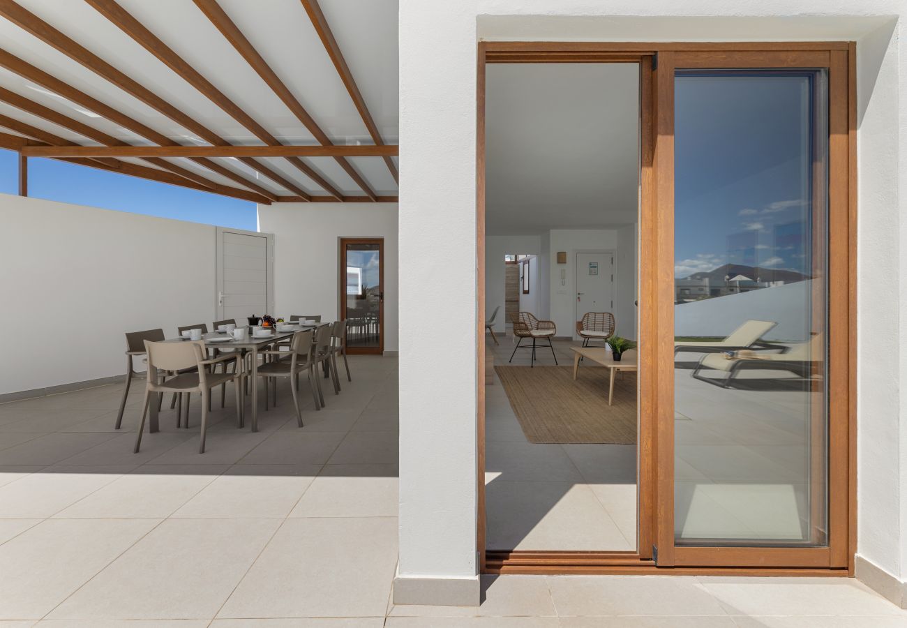 Villa en Playa Blanca - Villa Los Altos Navya 13B by Escape Home